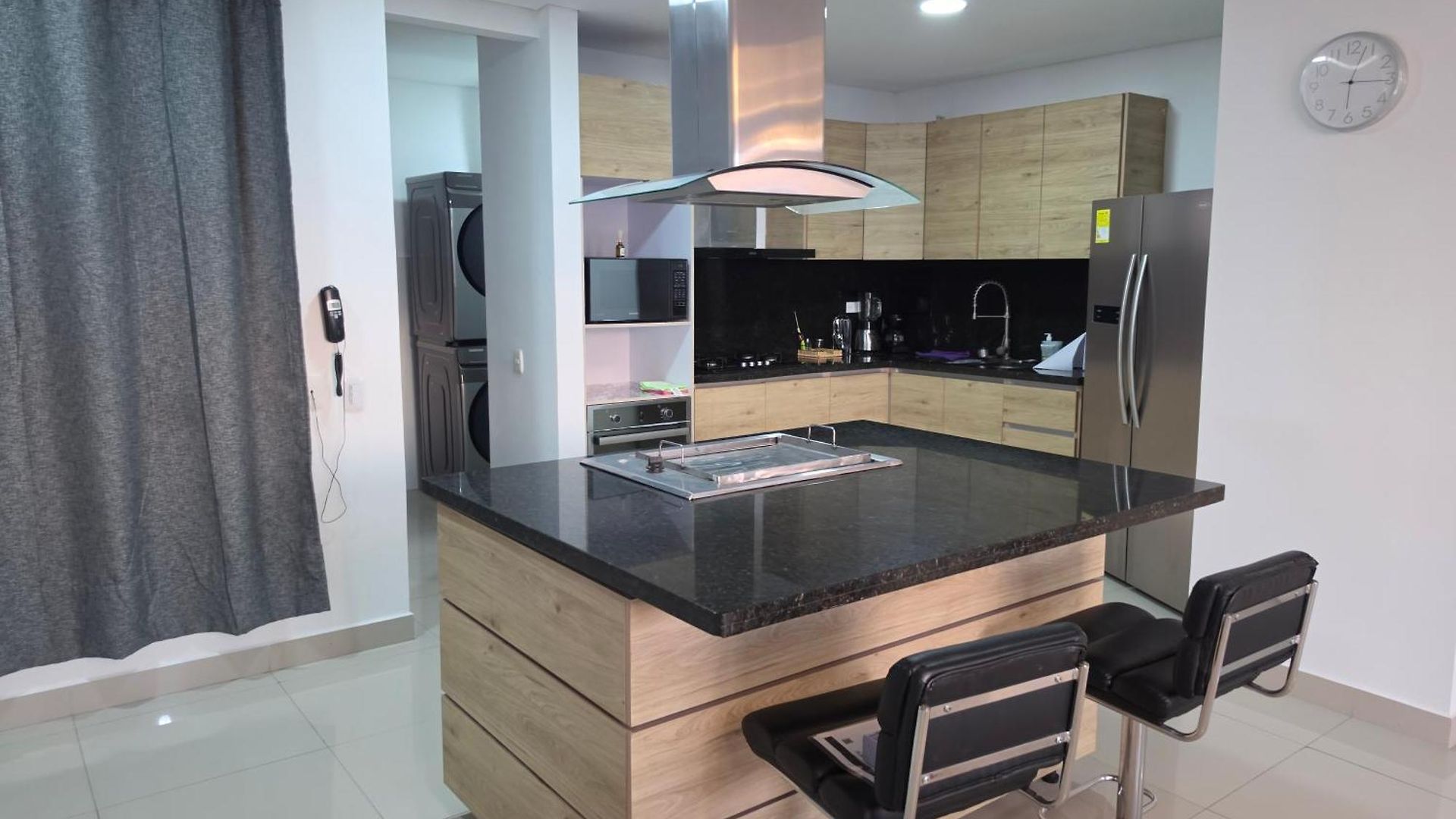 Luxury 3br 2ba Penthouse Close To Airport-beach-rooftop Pool Cartagena