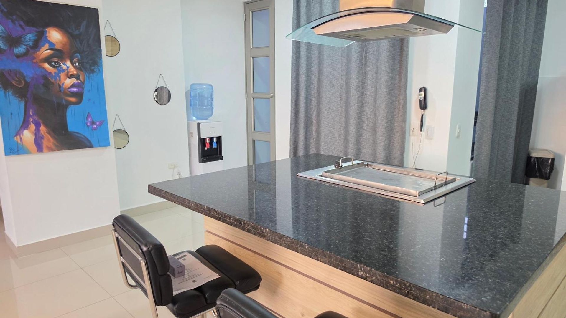 Luxury 3br 2ba Penthouse Close To Airport-beach-rooftop Pool Apartamento *