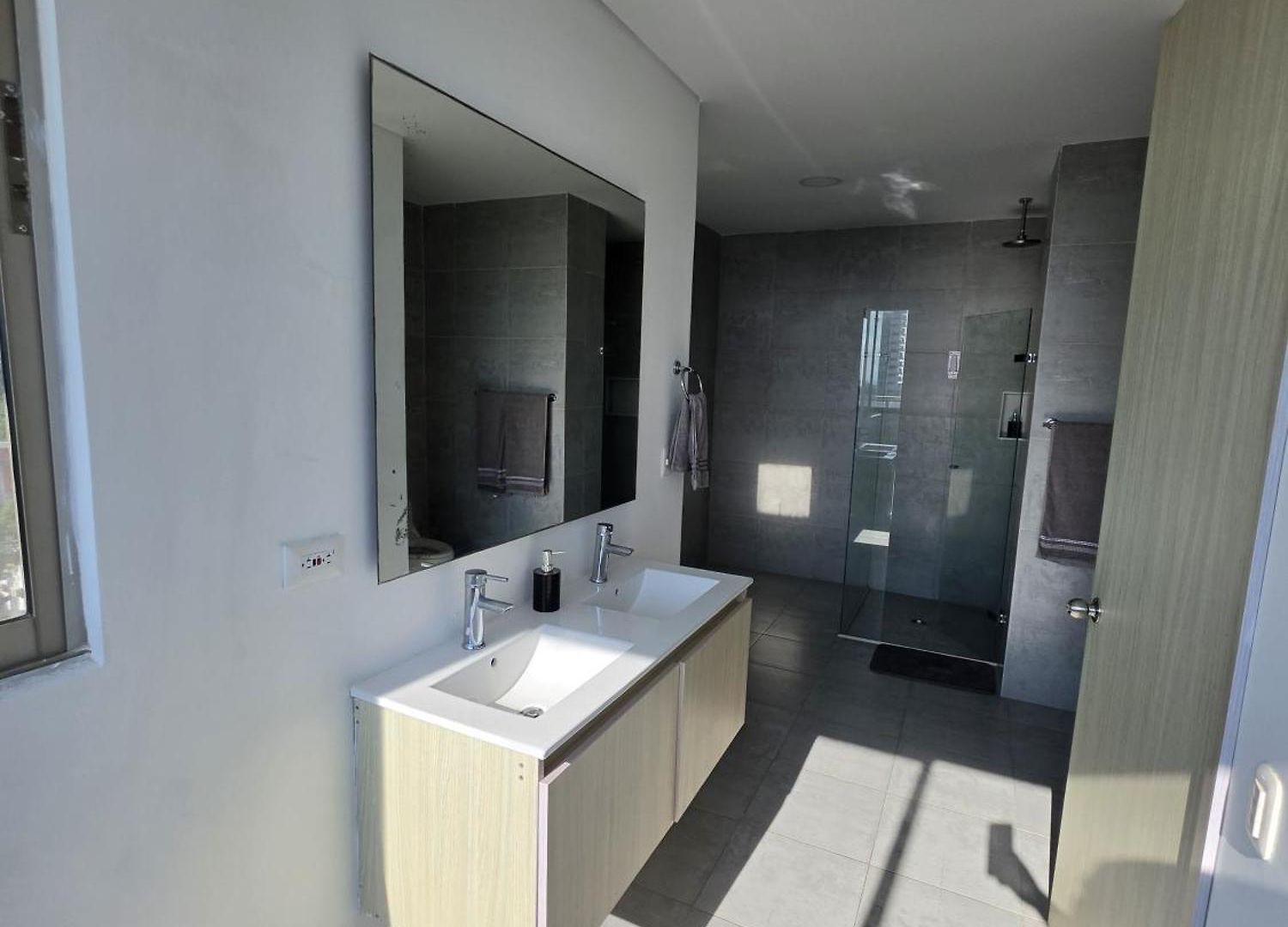 Luxury 3br 2ba Penthouse Close To Airport-beach-rooftop Pool * Cartagena
