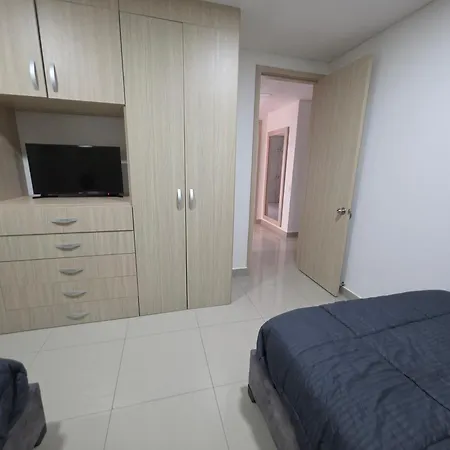 Luxury 3br 2ba Penthouse Close To Airport-beach-rooftop Pool * Cartagena